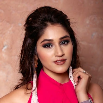 Pratibha Singh Baghel, Bollywood singer